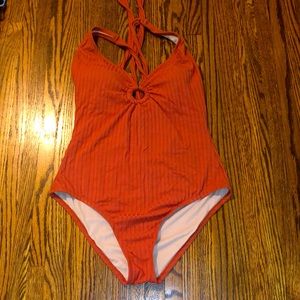 Swim Suit One Piece with Keyhole Detail in front XL